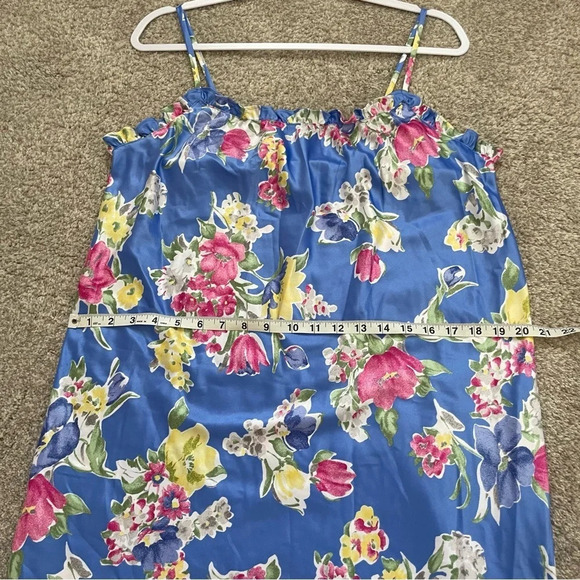 Lauren Ralph Lauren Floral Ruffle Night Gown Size Medium - Picture 7 of 10